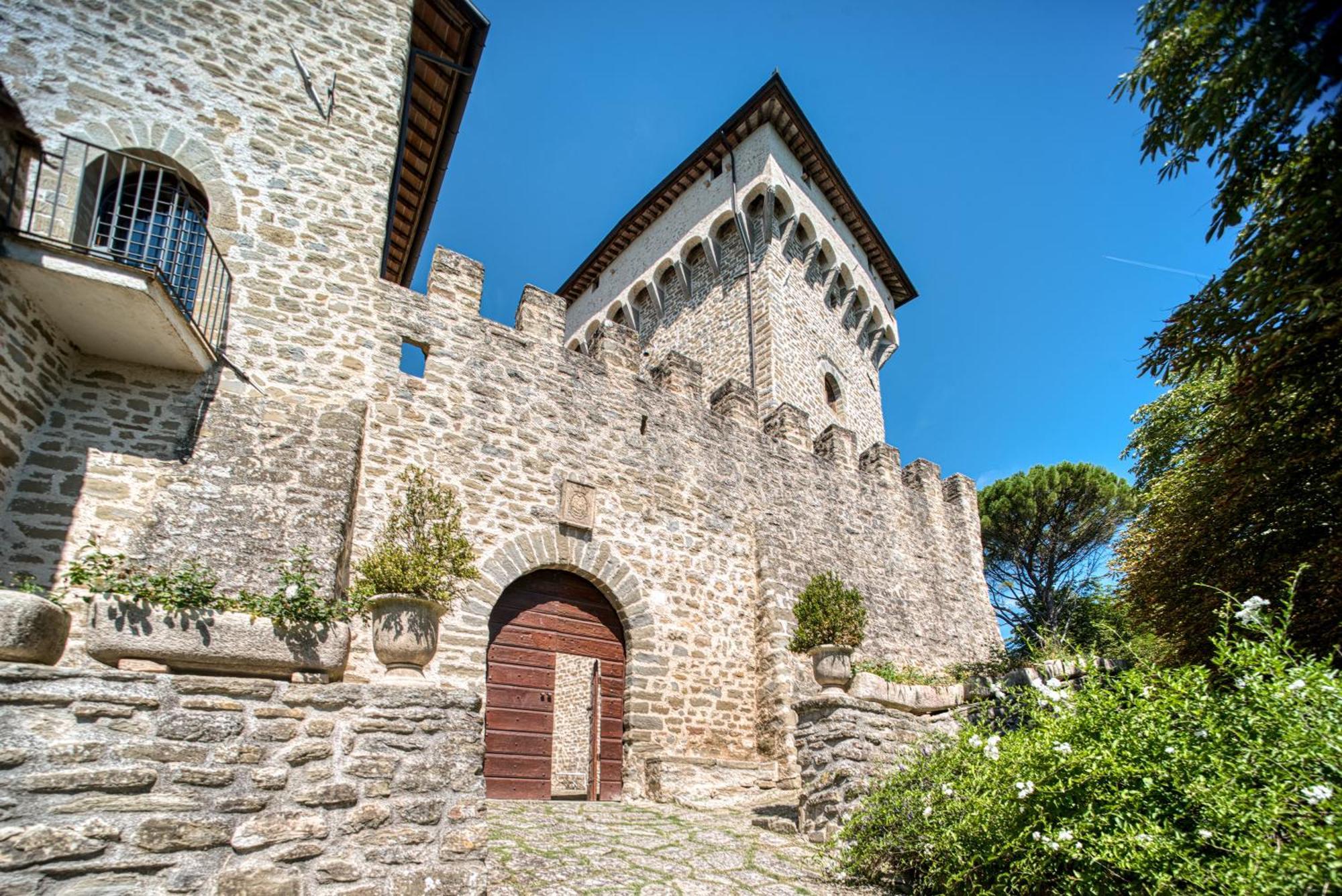 Castello Di Magrano Villa Gubbio Bagian luar foto